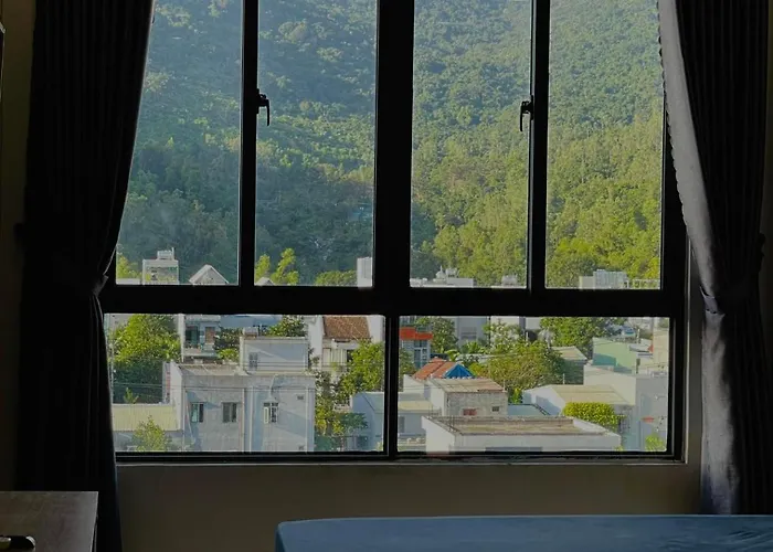 Ami Mountain Sea Danang Cozy - Mountain Iron View