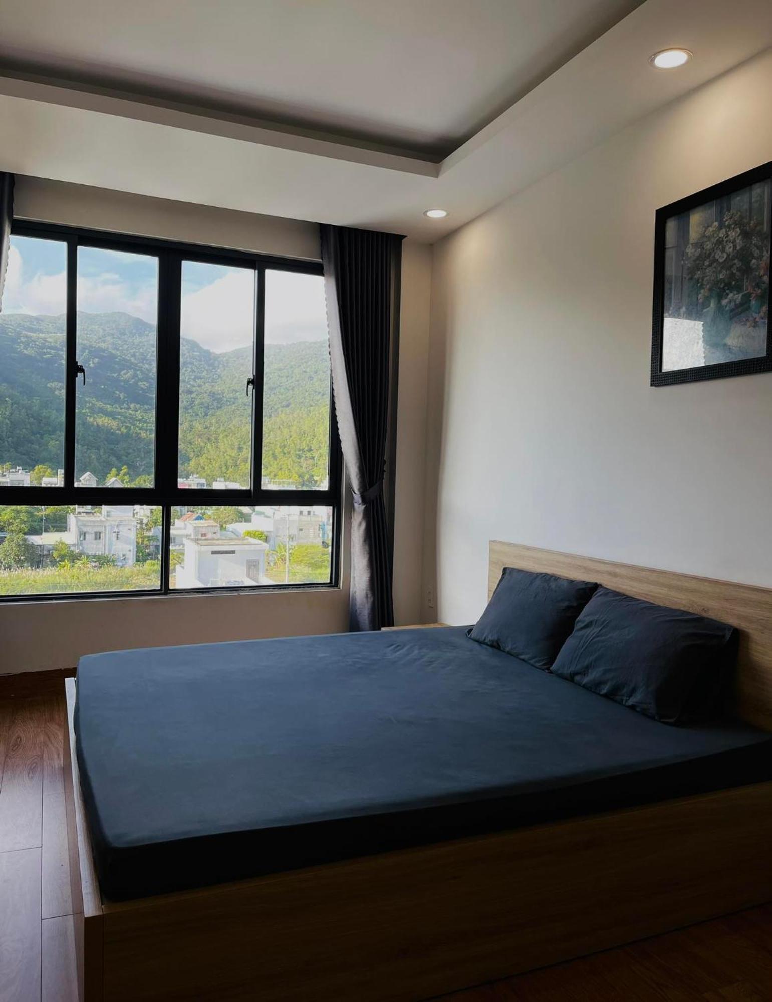 Ami Mountain Sea Cozy - Mountain Iron View *